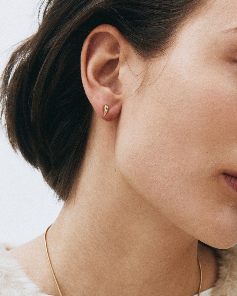Peak Spike Studs Ørestikker Guld