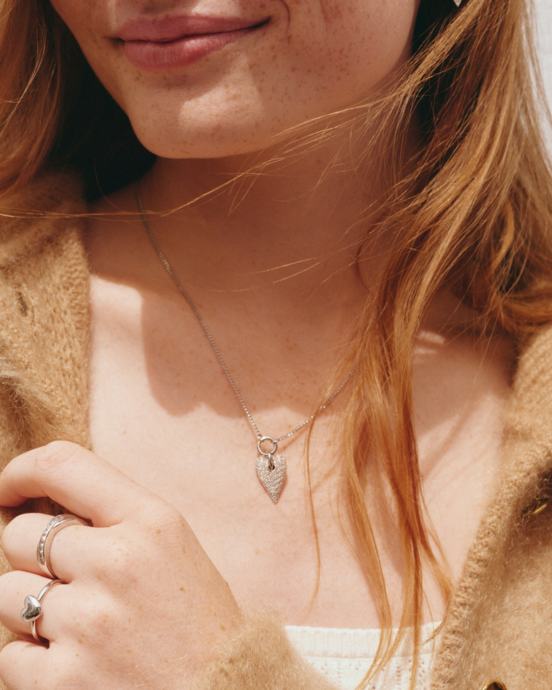 Amore Sparkle Necklace L Silver necklaces Silver