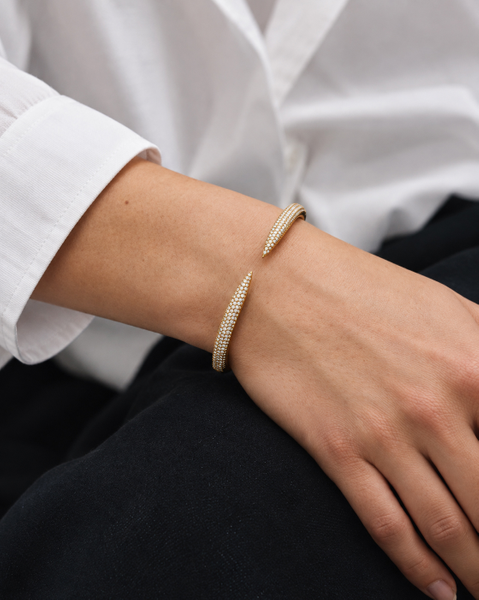 Crest Sparkle Bangle Gold bracelets Guld
