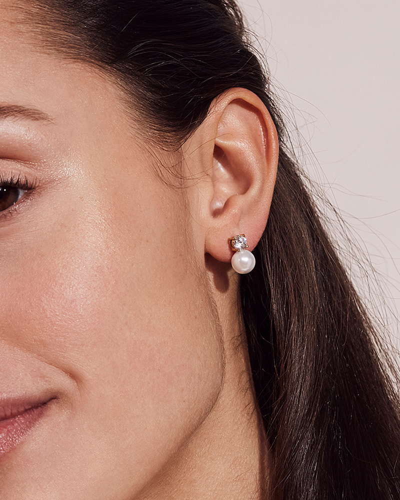 Luna Studs L Nappikorvakorut Kulta