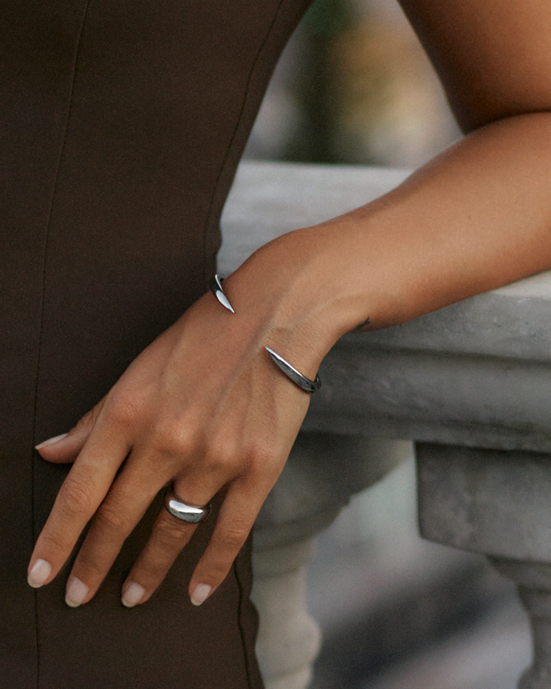 Crest Bangle Bangles Sølv