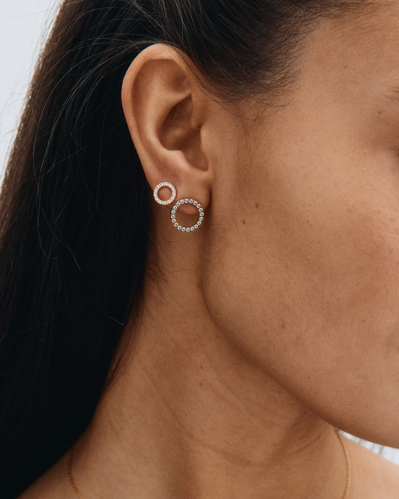 Glow Studs Mini Stiftörhängen Guld
