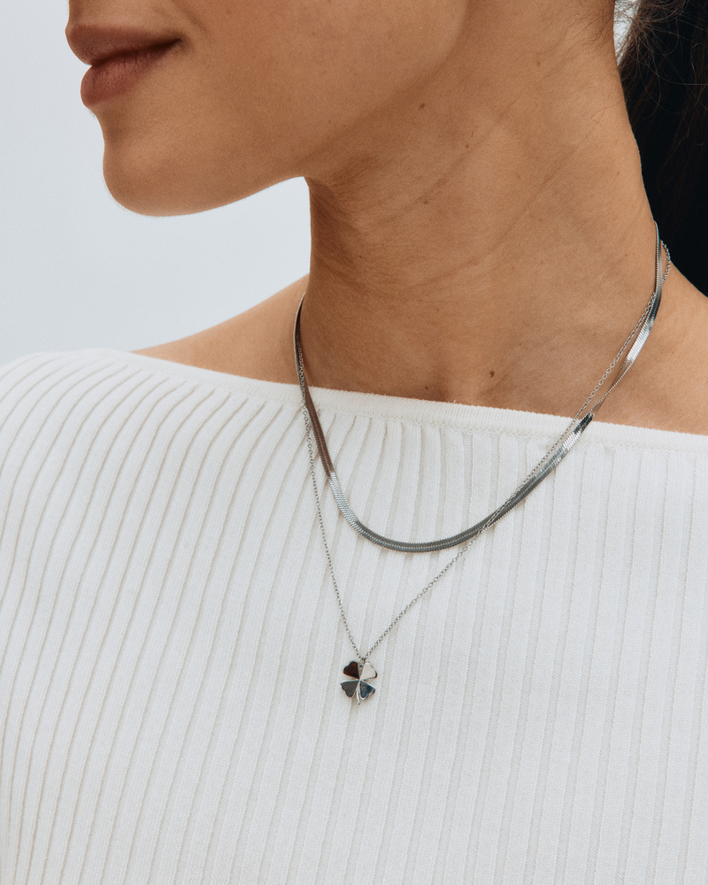 Lucky Necklace Hopeiset kaulakorut Hopea