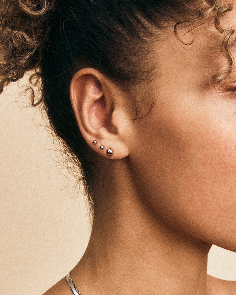 Plain Studs M Ørestikker Sølv