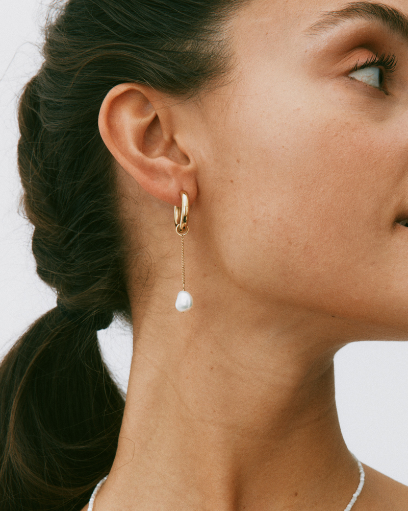 Beach Pearls Hoops undefined Gold/White