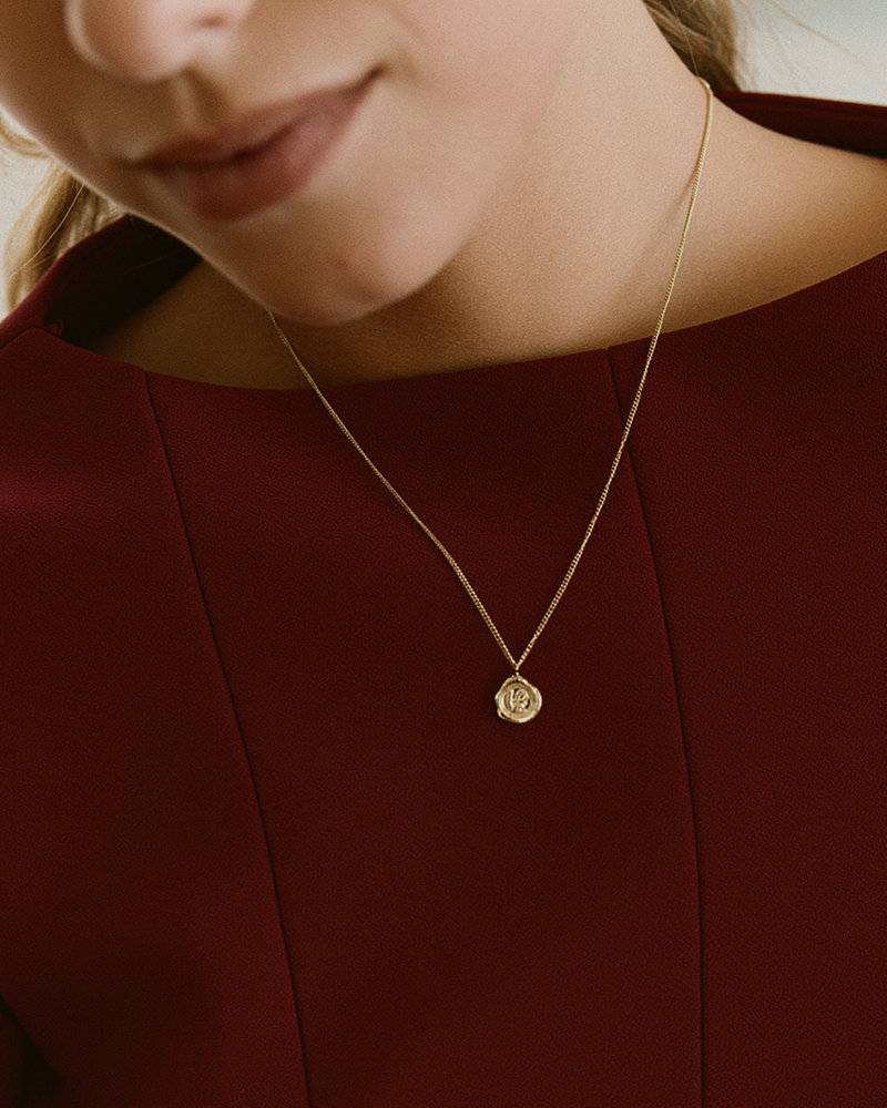 Holly Necklace S Gold necklaces Gold