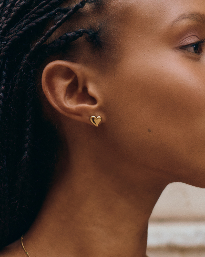 Amorina Studs Studs Gold