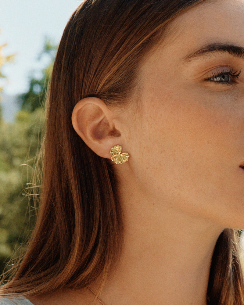 Gerana Studs S Nappikorvakorut Kulta
