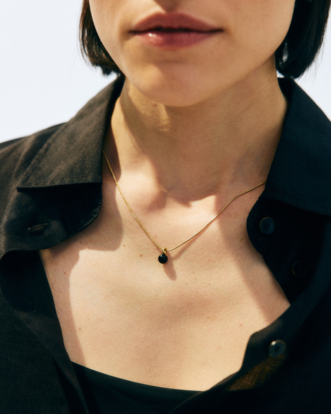 Aura Necklace S Gold necklaces Guld/Svart