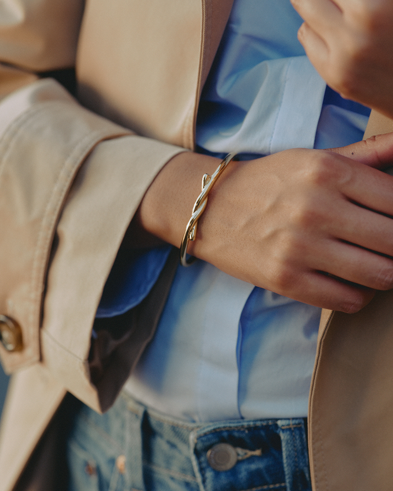 Novel Knot Cuff Goldschmuck Gold