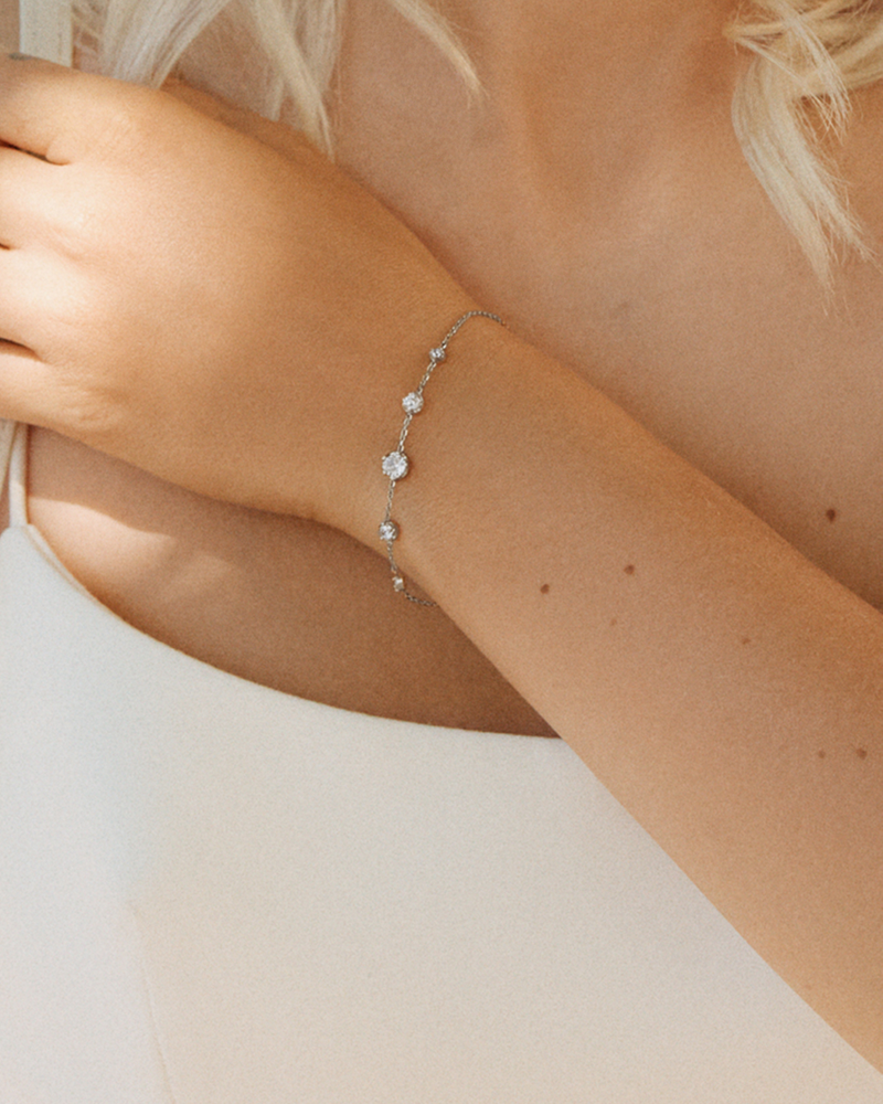 Teeny Bracelet Hopeiset rannekorut Hopea